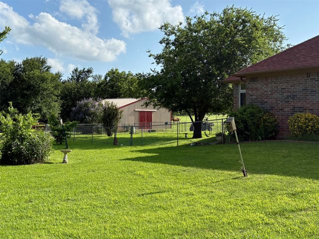 3084 Hagerman Road, Pottsboro, TX 75076