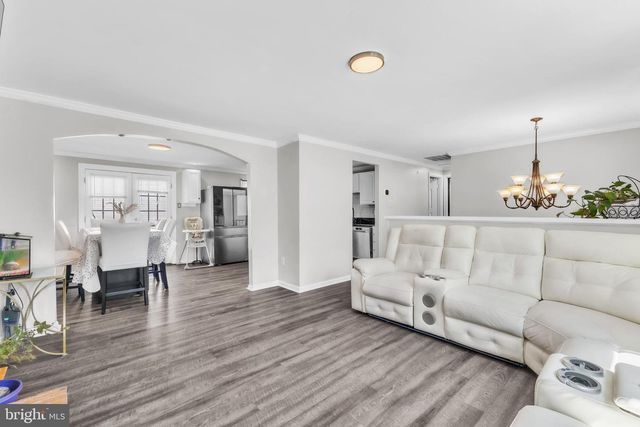 1502 HIDDENBROOK DR, Herndon, VA 20170