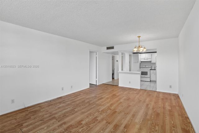 2761 Taft St 212, Hollywood, FL 33020