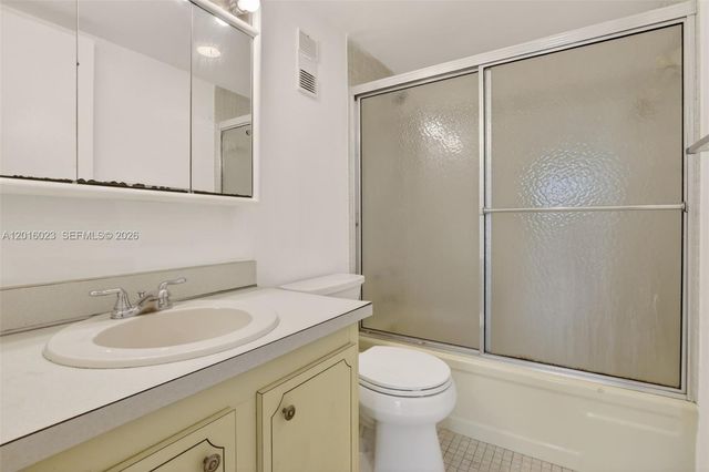 2761 Taft St 212, Hollywood, FL 33020