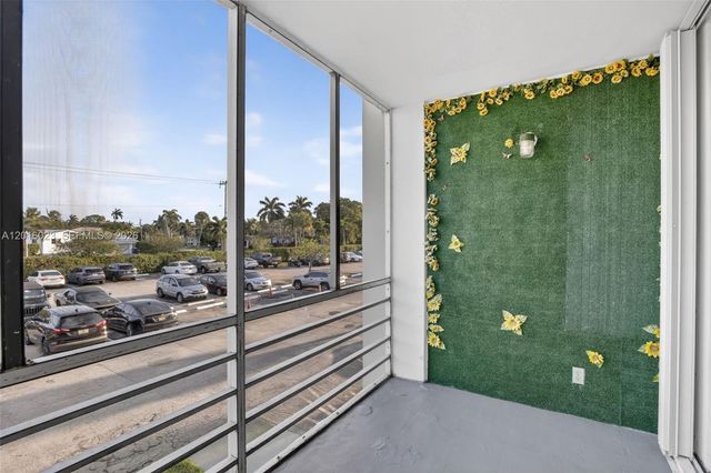 2761 Taft St 212, Hollywood, FL 33020
