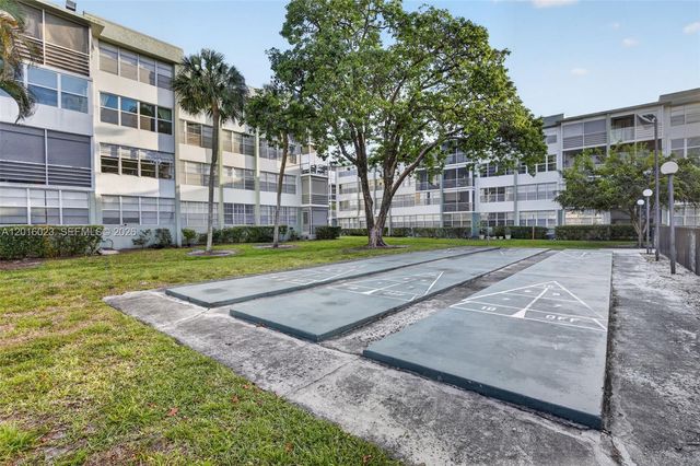 2761 Taft St 212, Hollywood, FL 33020