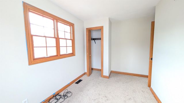 2115 SUNSET Drive, Pekin, IL 61554