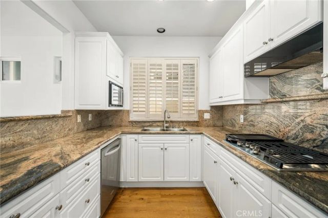 602 Larkspur Avenue A, Corona Del Mar, CA 92625