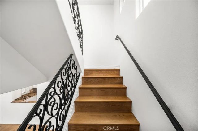 602 Larkspur Avenue A, Corona Del Mar, CA 92625