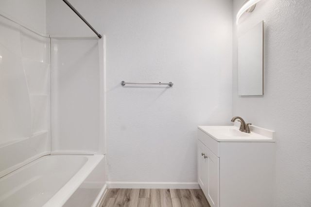 270 Kelley RD W, Bastrop, TX 78602