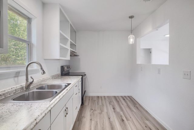 270 Kelley RD W, Bastrop, TX 78602