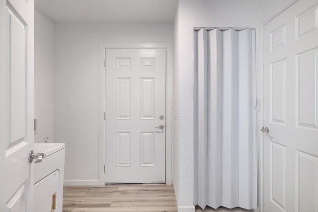 270 Kelley RD W, Bastrop, TX 78602