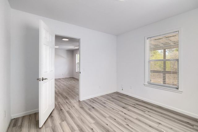 270 Kelley RD W, Bastrop, TX 78602