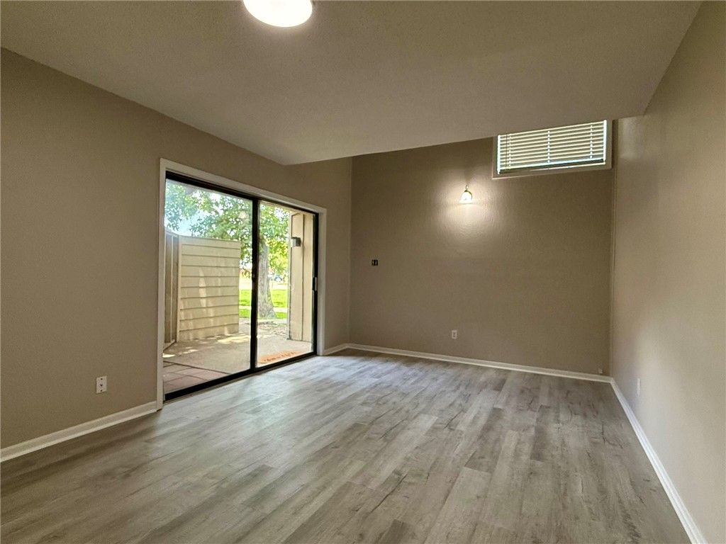 4403 Carter Creek Parkway 5, Bryan, TX 77802 — photo 2