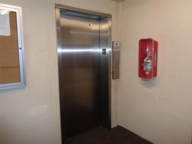 2831 E Sunrise Lakes Drive 209, Sunrise, FL 33322