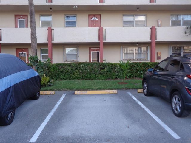 2831 E Sunrise Lakes Drive 209, Sunrise, FL 33322