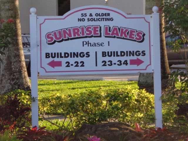2831 E Sunrise Lakes Drive 209, Sunrise, FL 33322