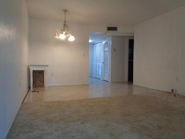 2831 E Sunrise Lakes Drive 209, Sunrise, FL 33322