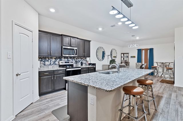 119 Bluebonnet Drive, Sanger, TX 76266