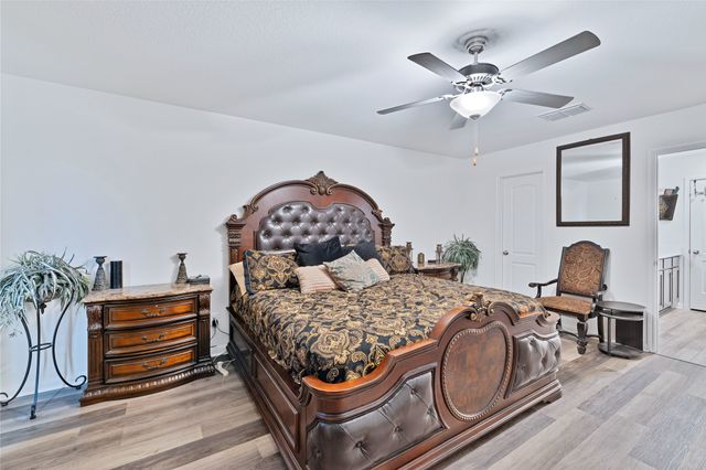 119 Bluebonnet Drive, Sanger, TX 76266