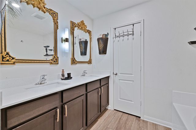 119 Bluebonnet Drive, Sanger, TX 76266