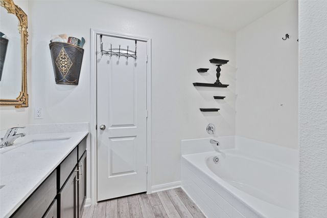 119 Bluebonnet Drive, Sanger, TX 76266
