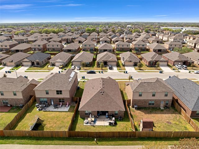 119 Bluebonnet Drive, Sanger, TX 76266