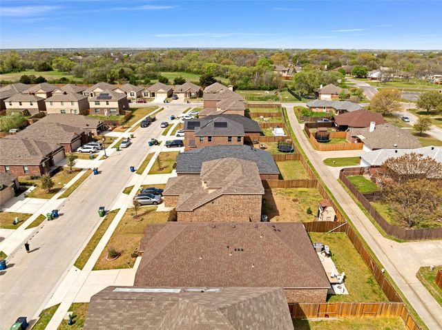 119 Bluebonnet Drive, Sanger, TX 76266