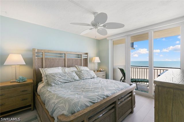 180 Seaview CT 911, Marco Island, FL 34145