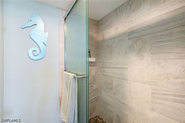 180 Seaview CT 911, Marco Island, FL 34145
