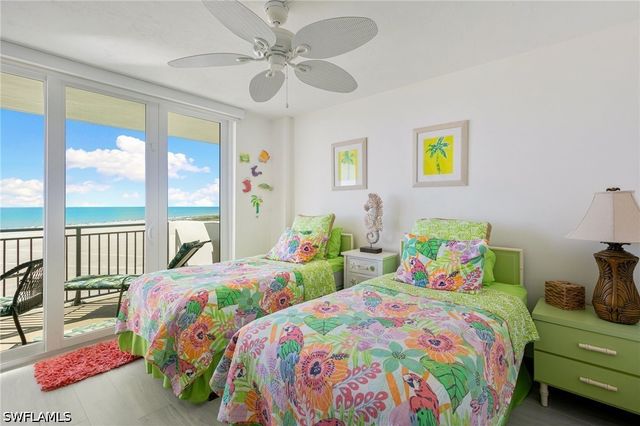 180 Seaview CT 911, Marco Island, FL 34145