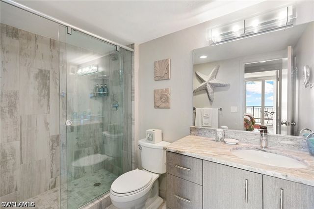 180 Seaview CT 911, Marco Island, FL 34145