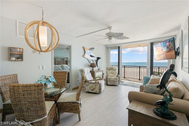 180 Seaview CT 911, Marco Island, FL 34145