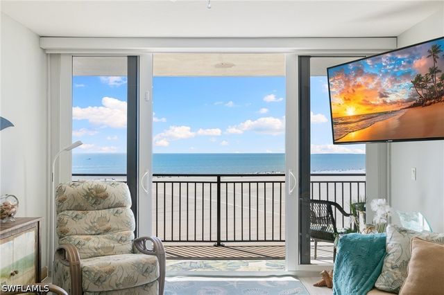 180 Seaview CT 911, Marco Island, FL 34145