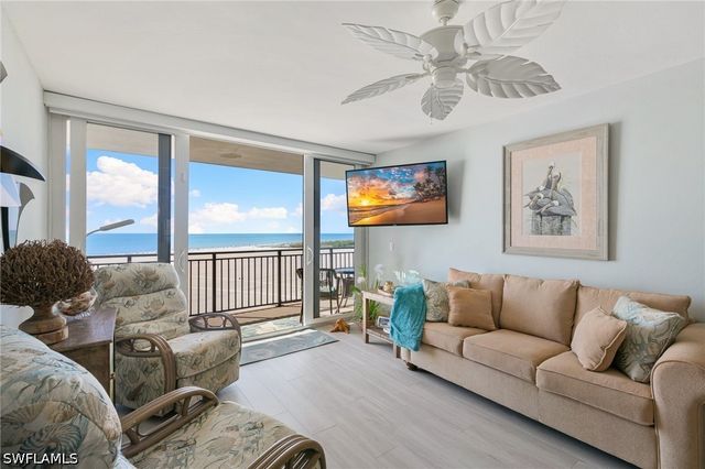 180 Seaview CT 911, Marco Island, FL 34145