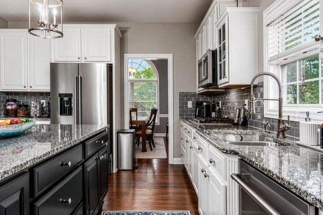 6181 Heritage Point Court, Hilliard, OH 43026