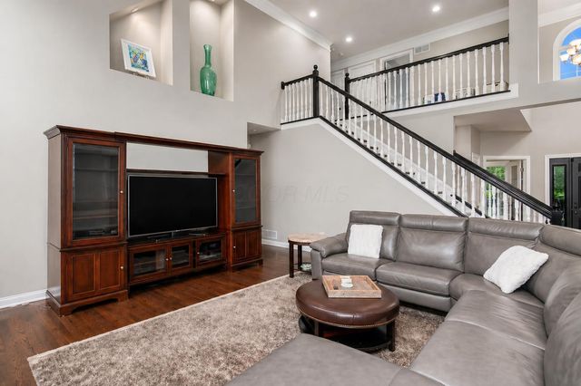 6181 Heritage Point Court, Hilliard, OH 43026