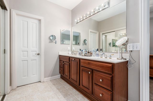 6181 Heritage Point Court, Hilliard, OH 43026