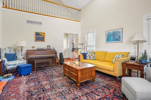 106 Duncan Avenue, Paris, KY 40361