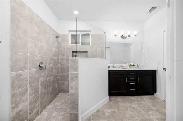 9670 SW 68TH LANE, Gainesville, FL 32608
