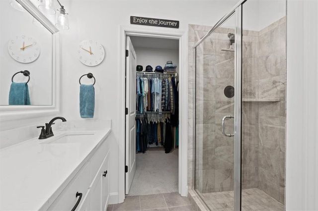 912 E 110th Terrace, Kansas City, MO 64131