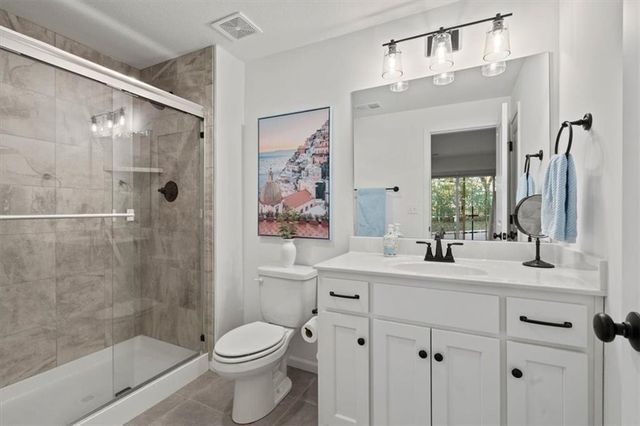 912 E 110th Terrace, Kansas City, MO 64131