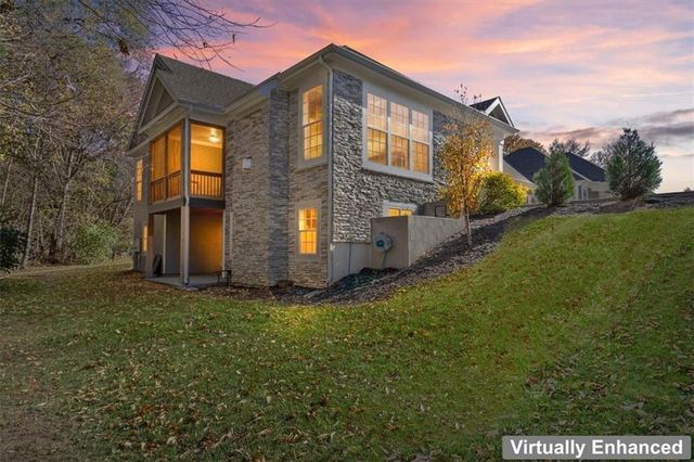 912 E 110th Terrace, Kansas City, MO 64131