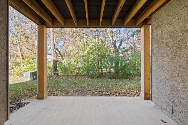 912 E 110th Terrace, Kansas City, MO 64131