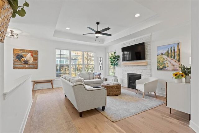 912 E 110th Terrace, Kansas City, MO 64131