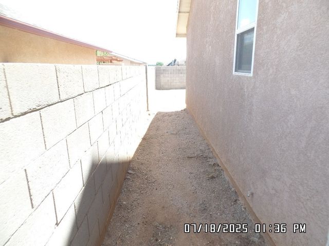 3304 E Ames Avenue, Kingman, AZ 86409