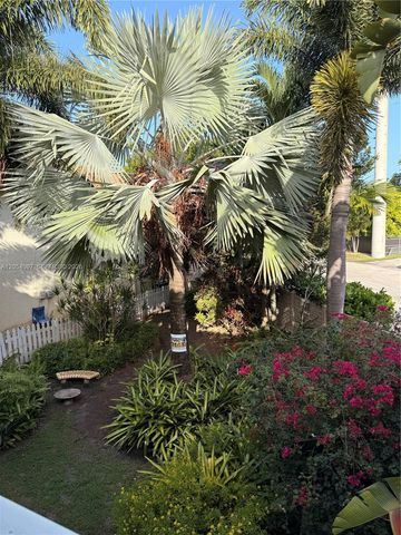 1125 NE 16th Place 201, Fort Lauderdale, FL 33305