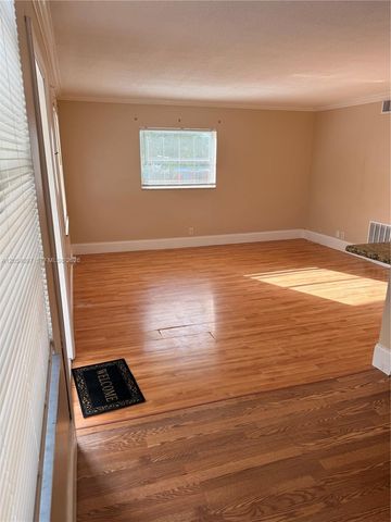1125 NE 16th Place 201, Fort Lauderdale, FL 33305