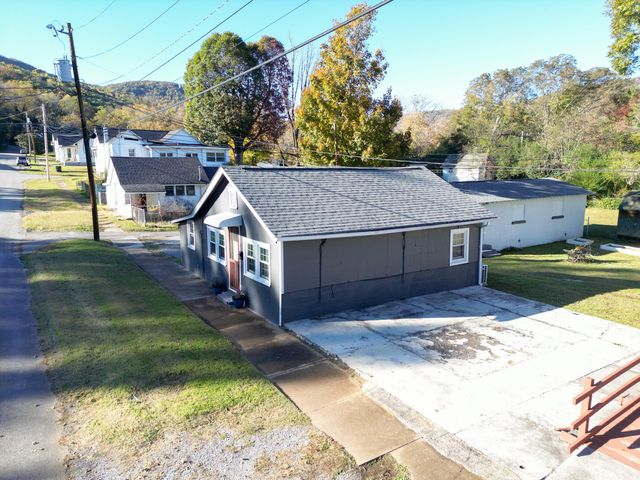 618 Elm Avenue, South Pittsburg, TN 37380
