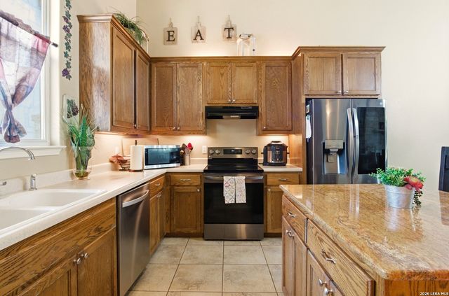 101 Hillside Dr, Spring Branch, TX 78070