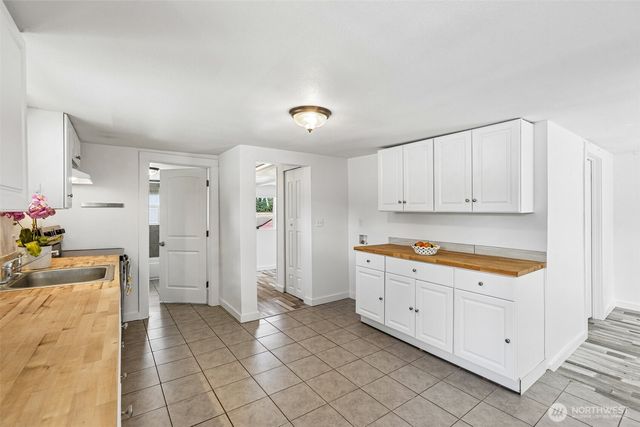 265 17th Avenue, Longview, WA 98632
