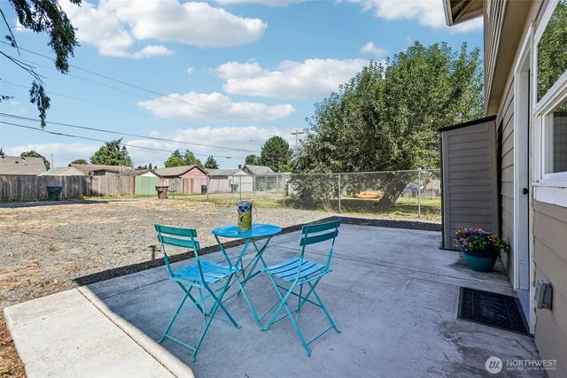 265 17th Avenue, Longview, WA 98632