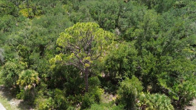 1388 CLEARVIEW DRIVE, Port Charlotte, FL 33953