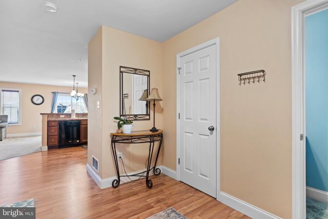 2714 BUR CT, Harrisburg, PA 17112